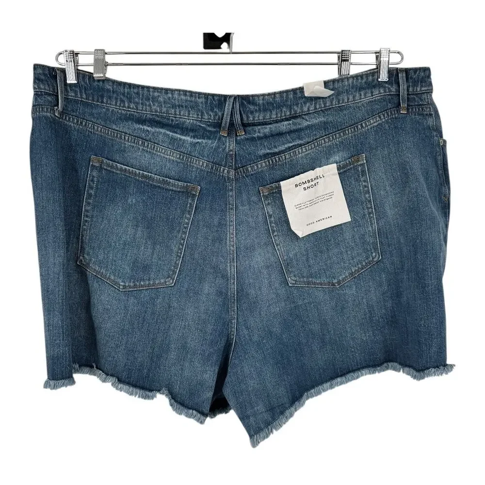 Good American GBS991T Bombshell distressed Jean Shorts Blue Plus Size 26
